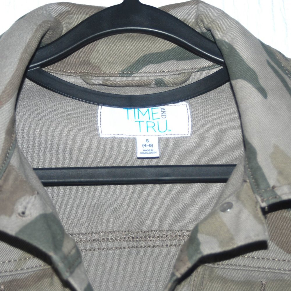 NWT TIME AND TUE Camouflage Military Denim Jacket - Picture 2 of 6